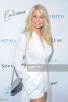 christie brinkley exfoliation secret, how does christie brinkley look so young