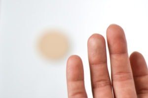 jane iredale pure pressed powder base, mineral powder, review, swatch, beauty blogger, clear skin, how to get rid of acne, makeup for acne-prone skin, best mineral powder ever